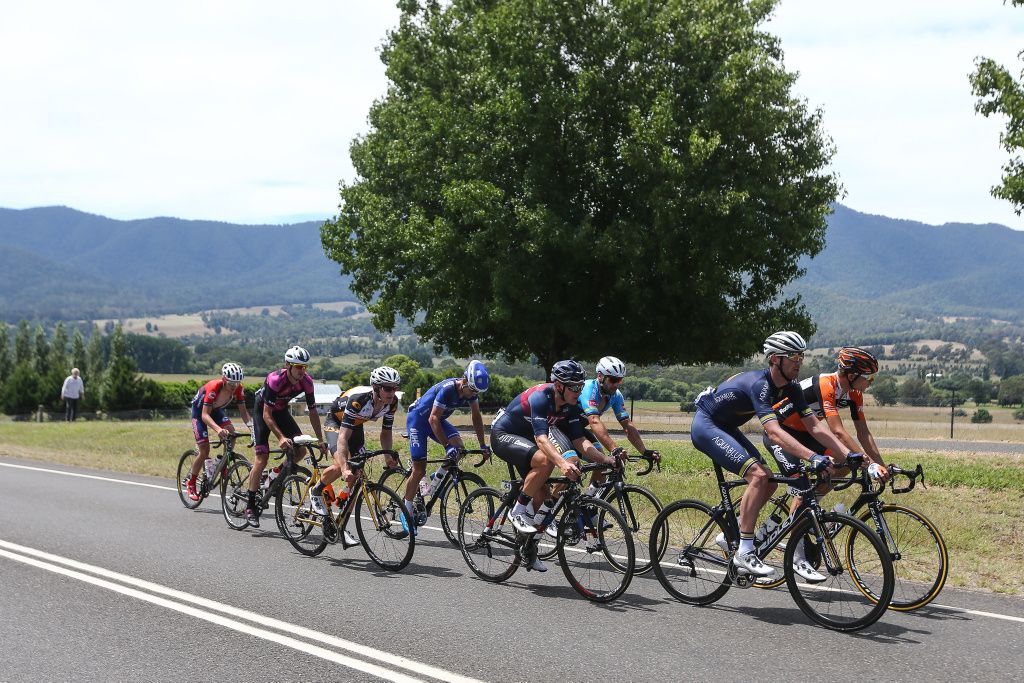 The eight-man breakaway in action