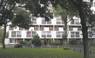 Bevin Court by Skinner, Bailey and Lubetkin