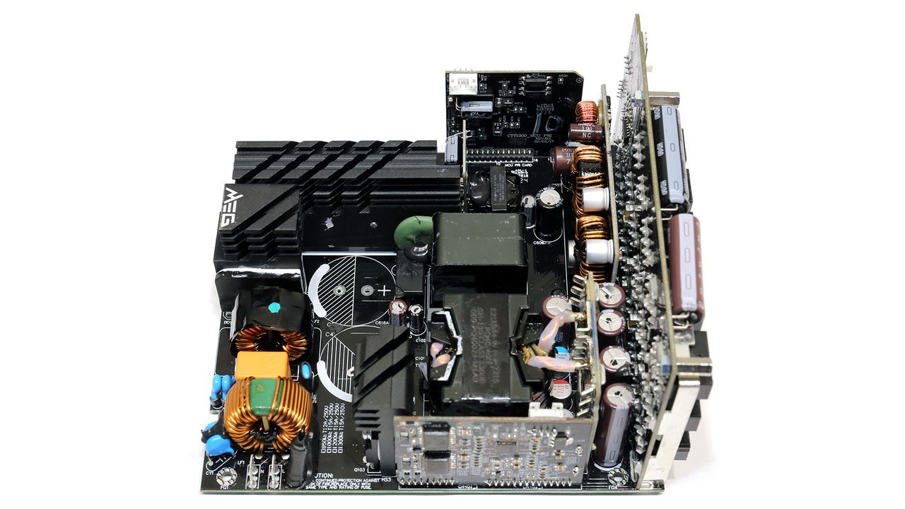 MSI MEG Ai1000P PCIe5