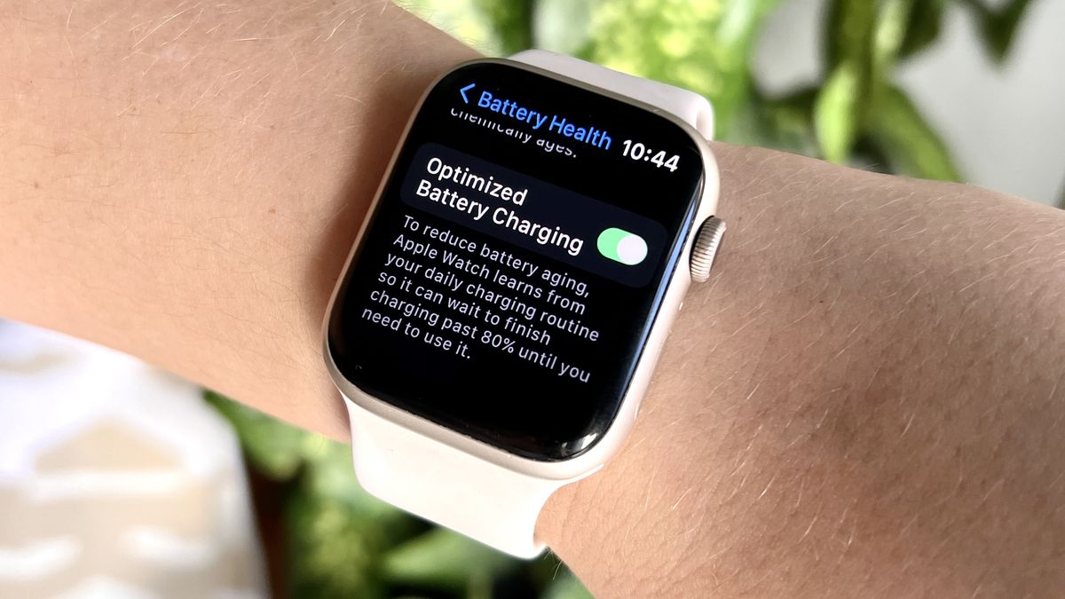 15 tips to improve your Apple Watch’s battery life | Tom's Guide