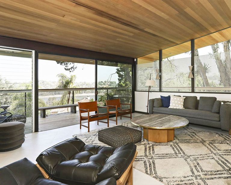 Bridesmaids star Kristen Wiig's house is a Mid-Century lover's dream ...