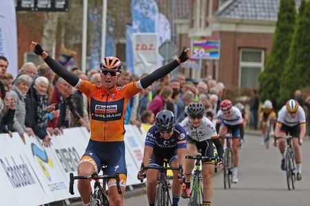 Chantal Blaak (Boels Dolmans) celebrates steg victory