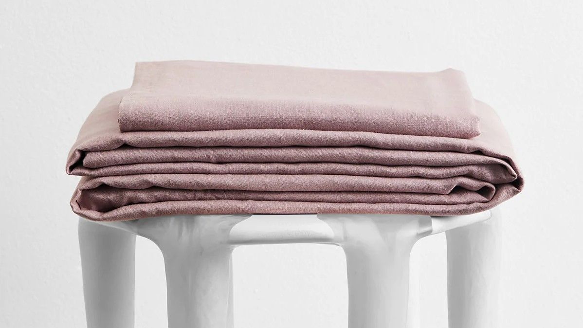 bed threads linen sheet set in lavendar