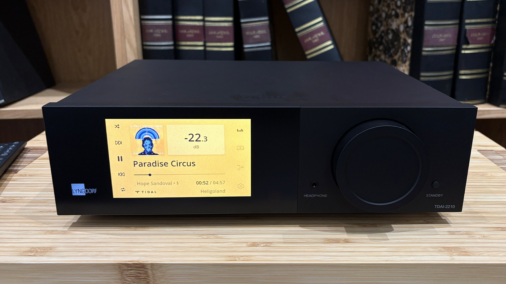 Lyngdorf TDAI-2210 streaming amplifier