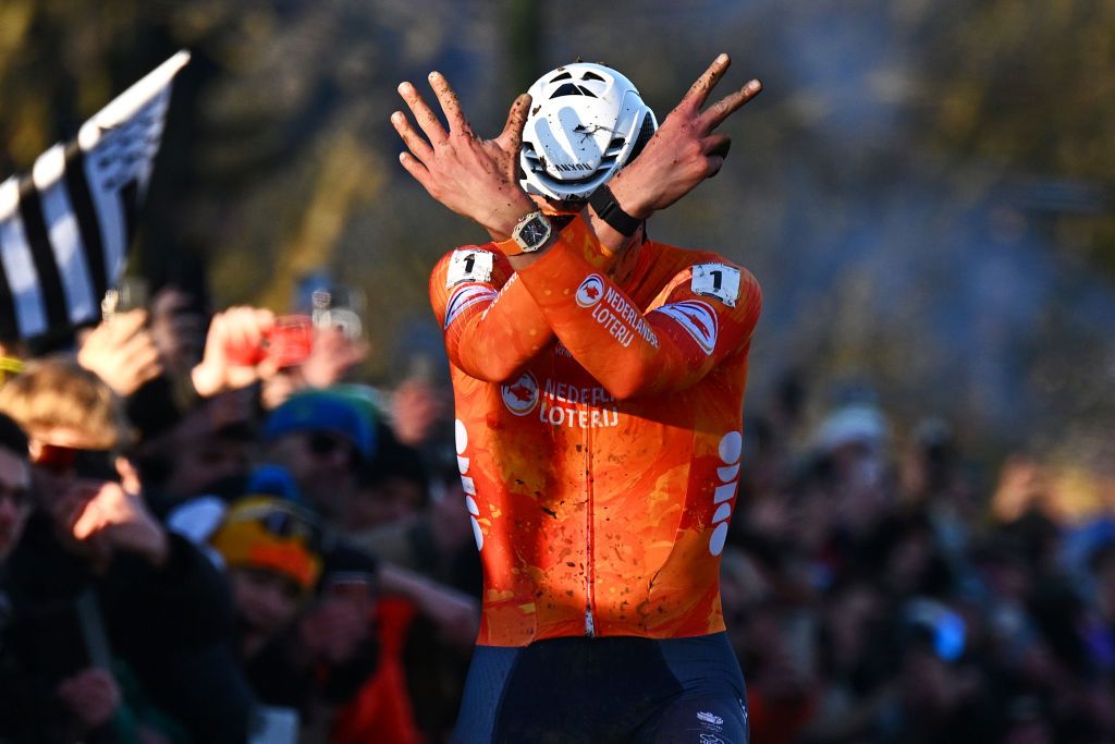 LIEVIN FRANCE FEBRUARY 02 EDITORS NOTE Alternate crop Gold medalist Mathieu Van Der Poel of Netherlands celebrates winning during the 76th UCI CycloCross World Championships 2025 Mens Elite on February 02 2025 in Lievin France Photo by Luc ClaessenGetty Images