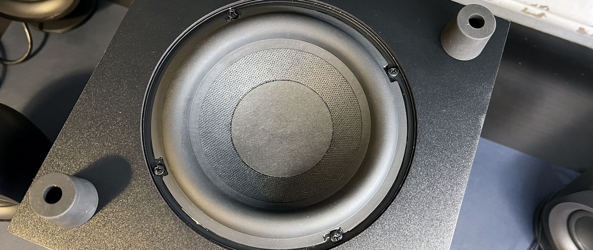 Underside of SteelSeries Arena 9 subwoofer.