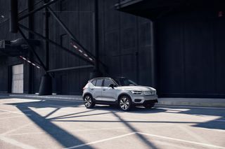 Eco friendly cars: Volvo XC40 Recharge P8 AWD in Glacier Silver