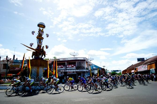 At small Indonesian town in Tour de Singkarak 2012