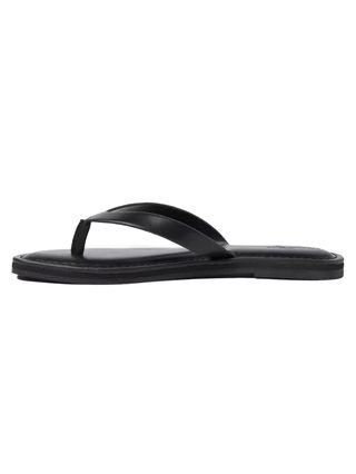 9QWtx8Cx3cvveyK4VGLrtE-320-80 The Summer Shoe Trend Fashion يرتدونها مع طماق