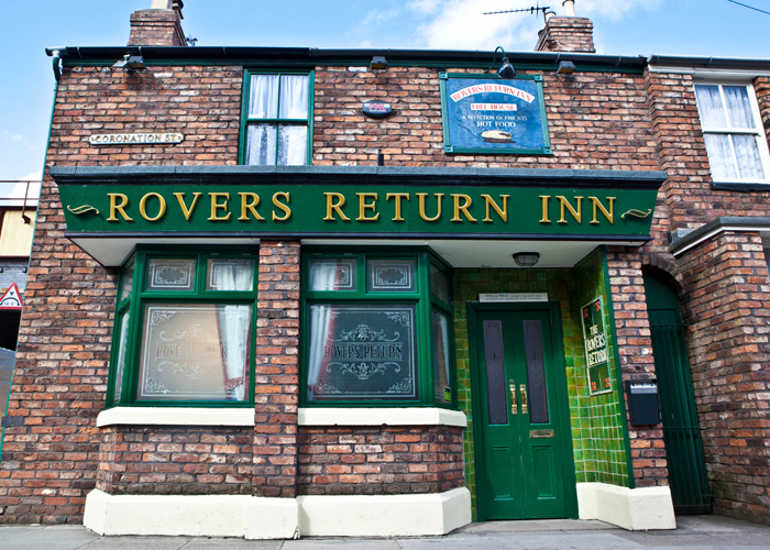 Coronation Street casts Brookside legend Simon O'Brien