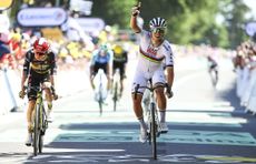 Tadej Pogačar winning on the on the M&ucirc;r de Bretagne in the 2025 TDF
