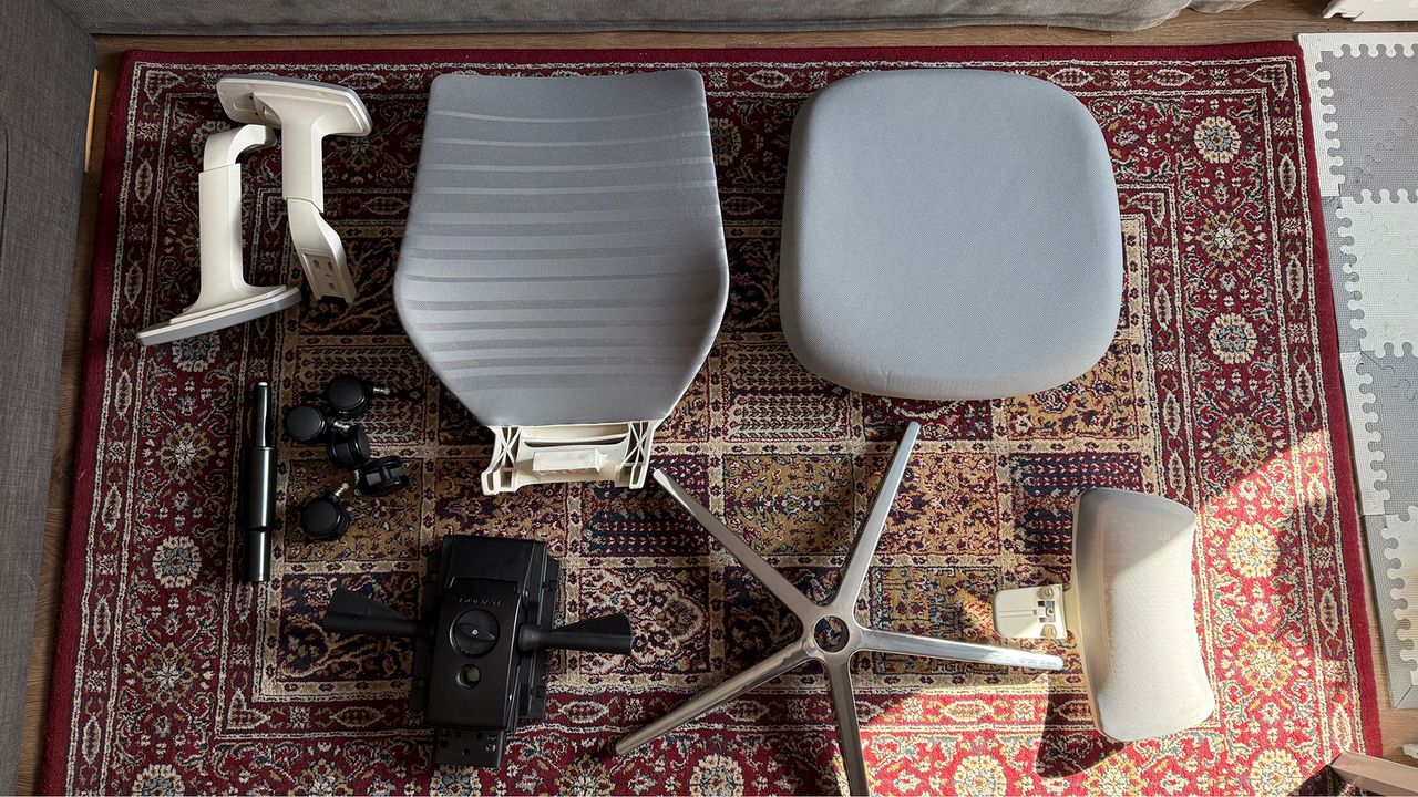 Pictures of the Branch Office chair.