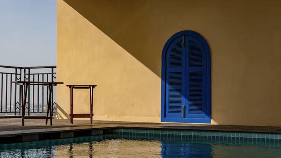 This Delhi apartment’s terrace feels like the Greek islands