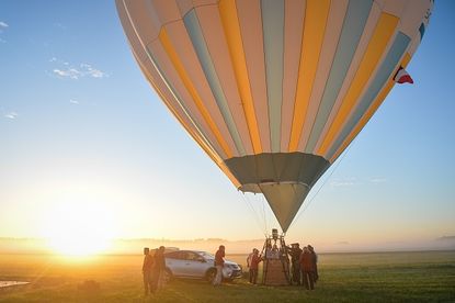 Uber is launching a hot air balloon service in China. 