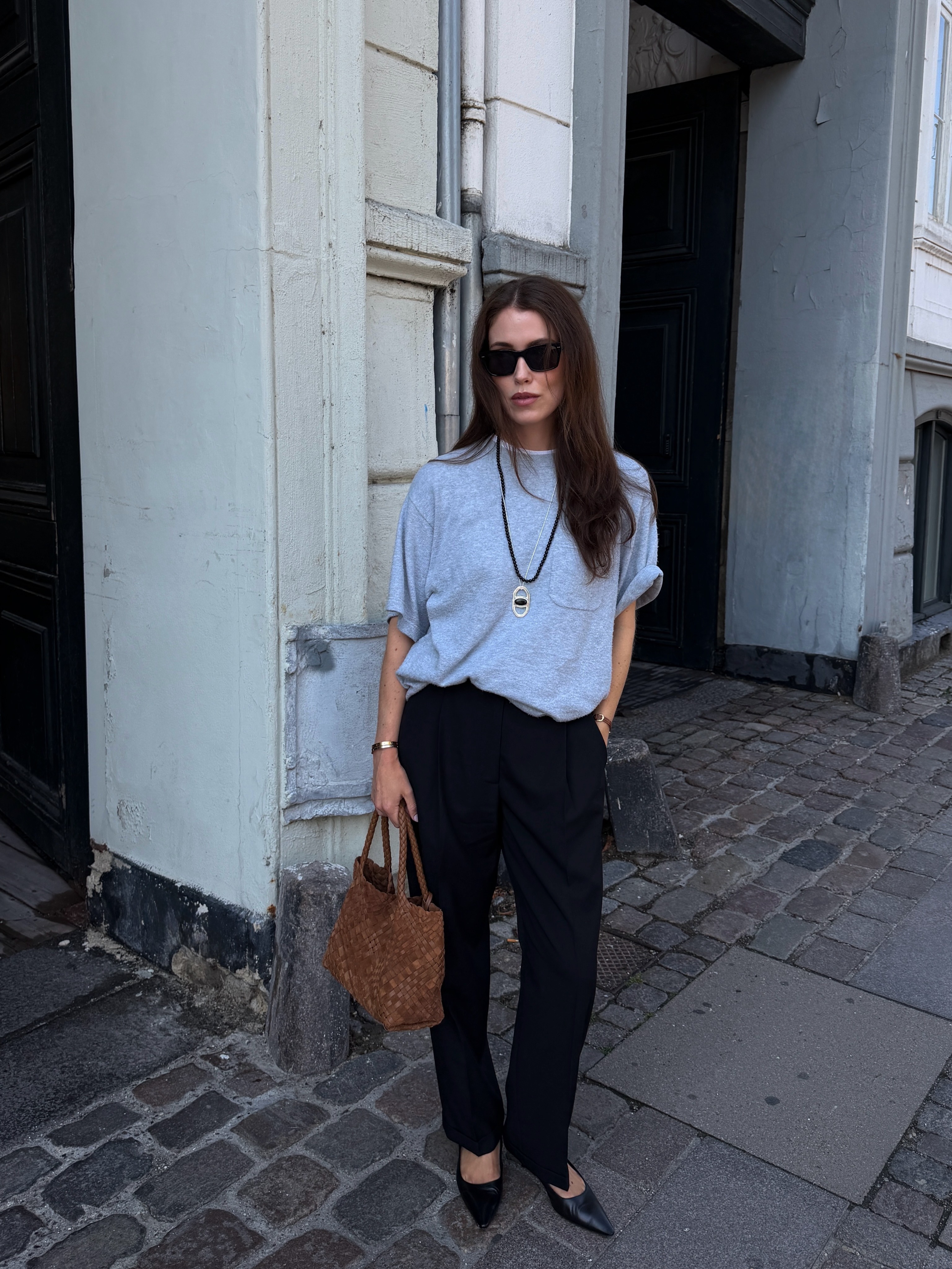 @annabelrosendahl wearing under-the-radar fall bag trends 2026