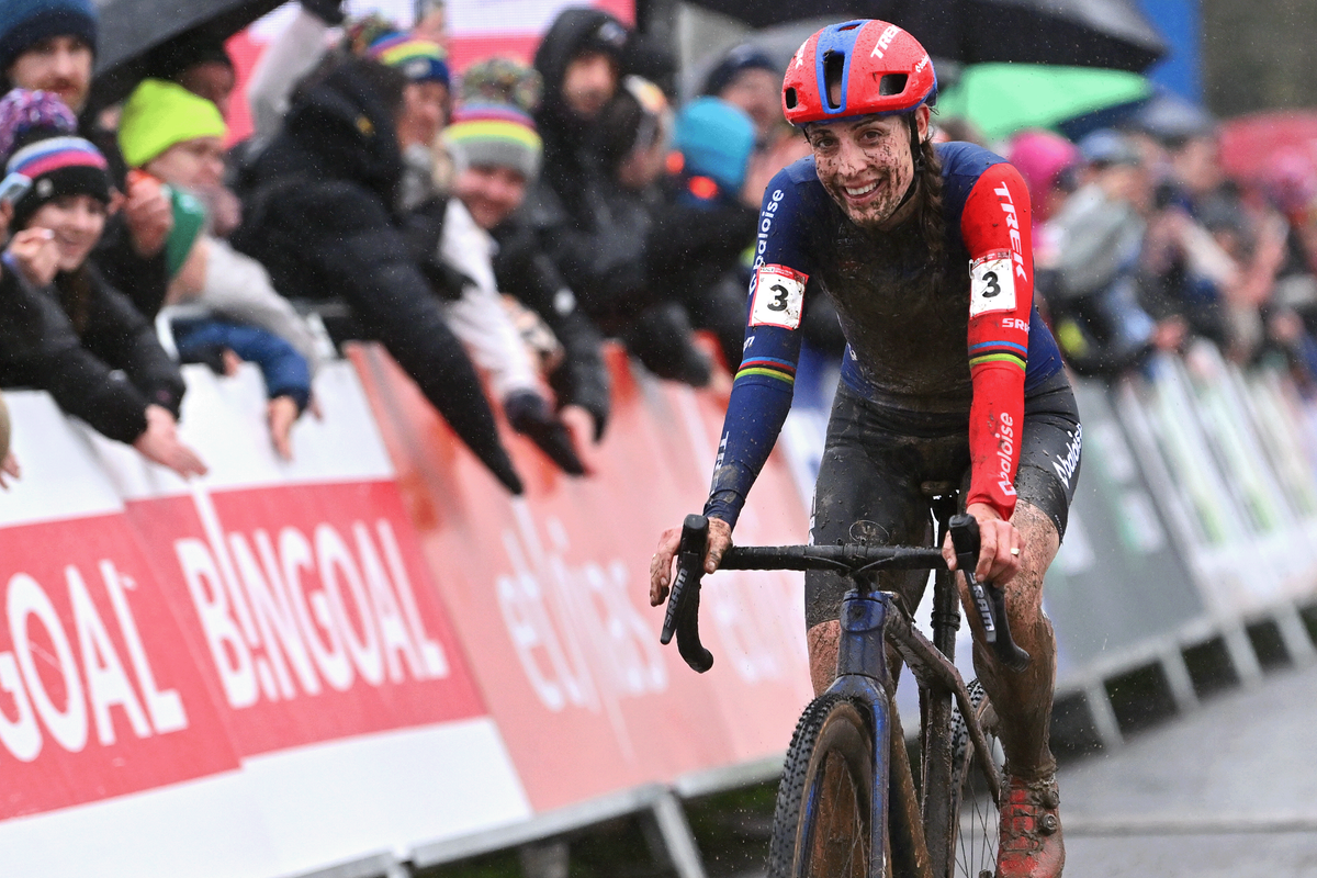 All smiles for Lucinda Brand as she takes her 50th elite CX win