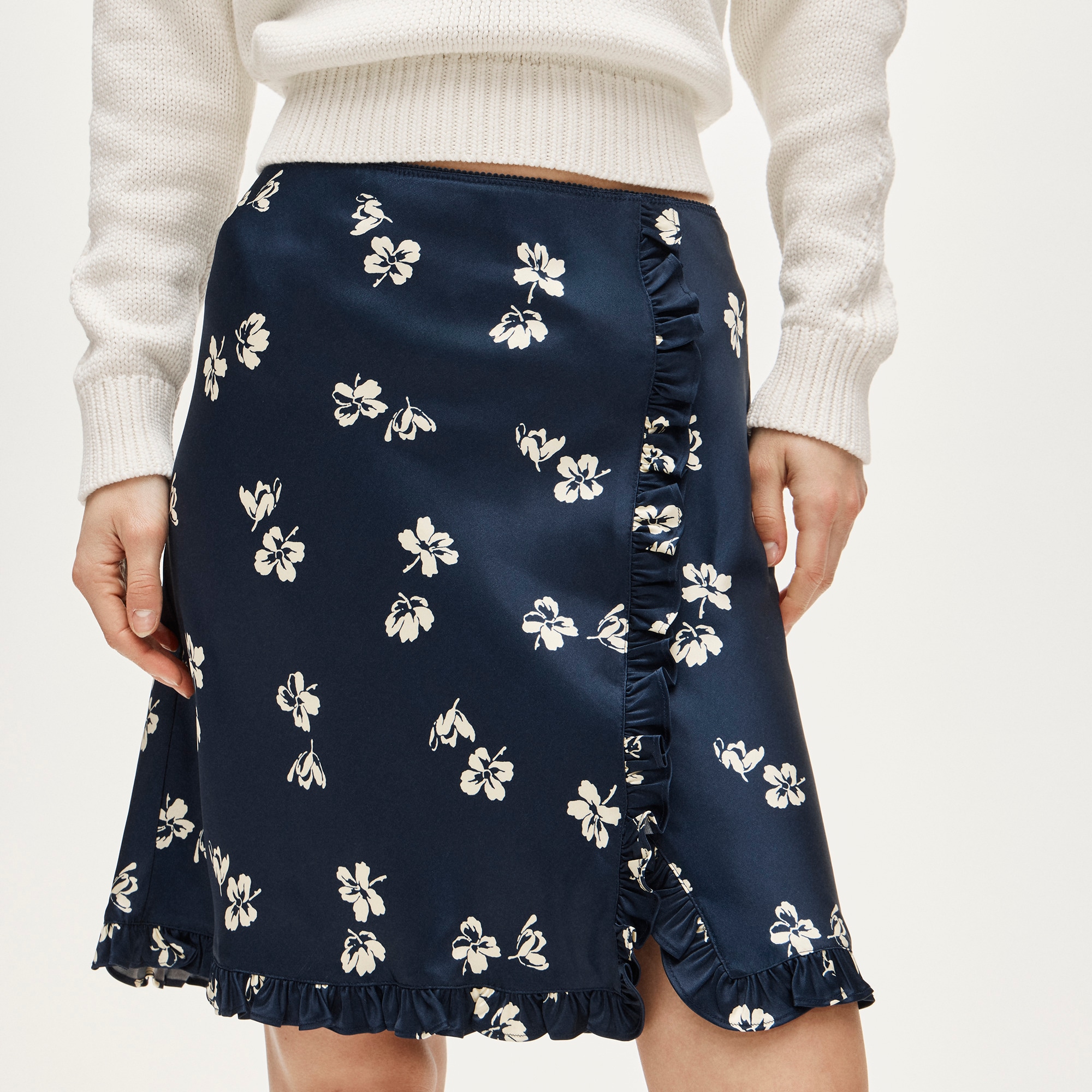 Side-Ruffle Slip Skirt in Viscose Charmeuse Floral