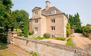 country houses near preop schools