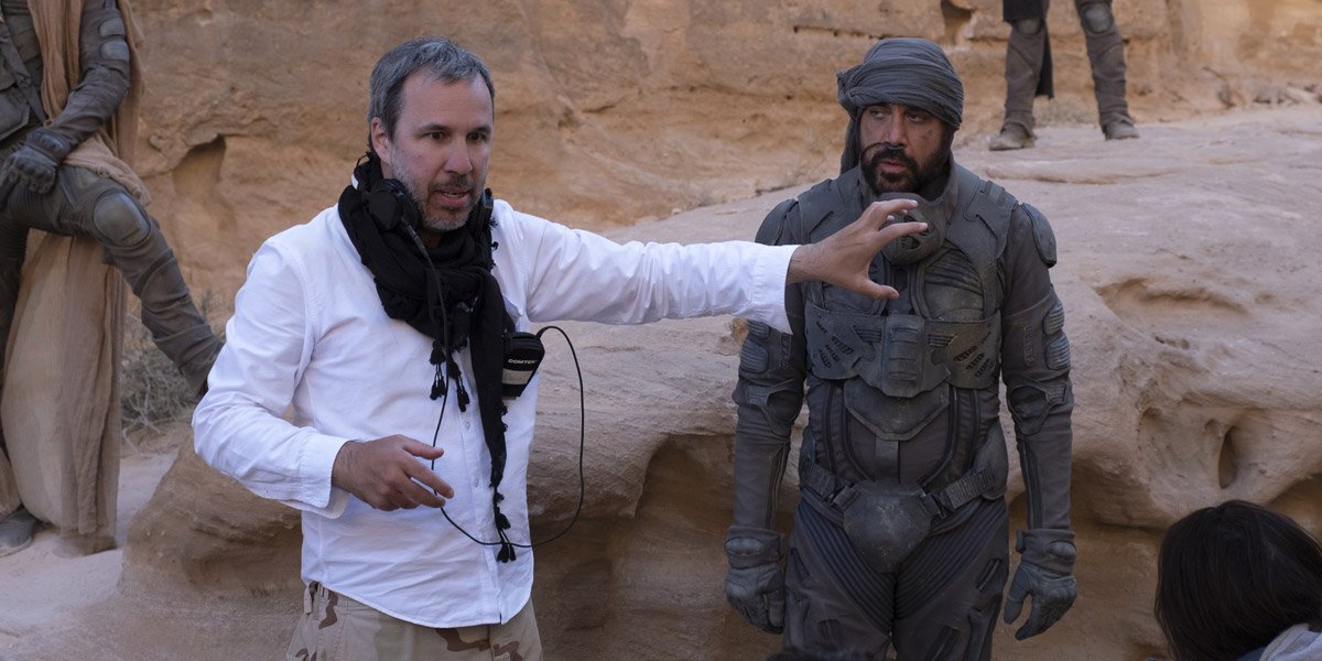 Denis Villeneuve talking to Javier Bardem on the Dune set