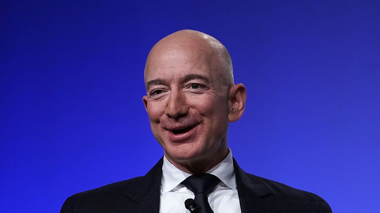 Jeff Bezos is on a mission to fight aging with a revolutionary new technology 