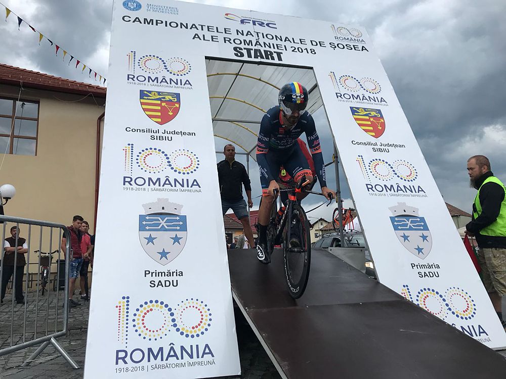 Eduard Grosu sets out for his time trial at the Romanian Championships