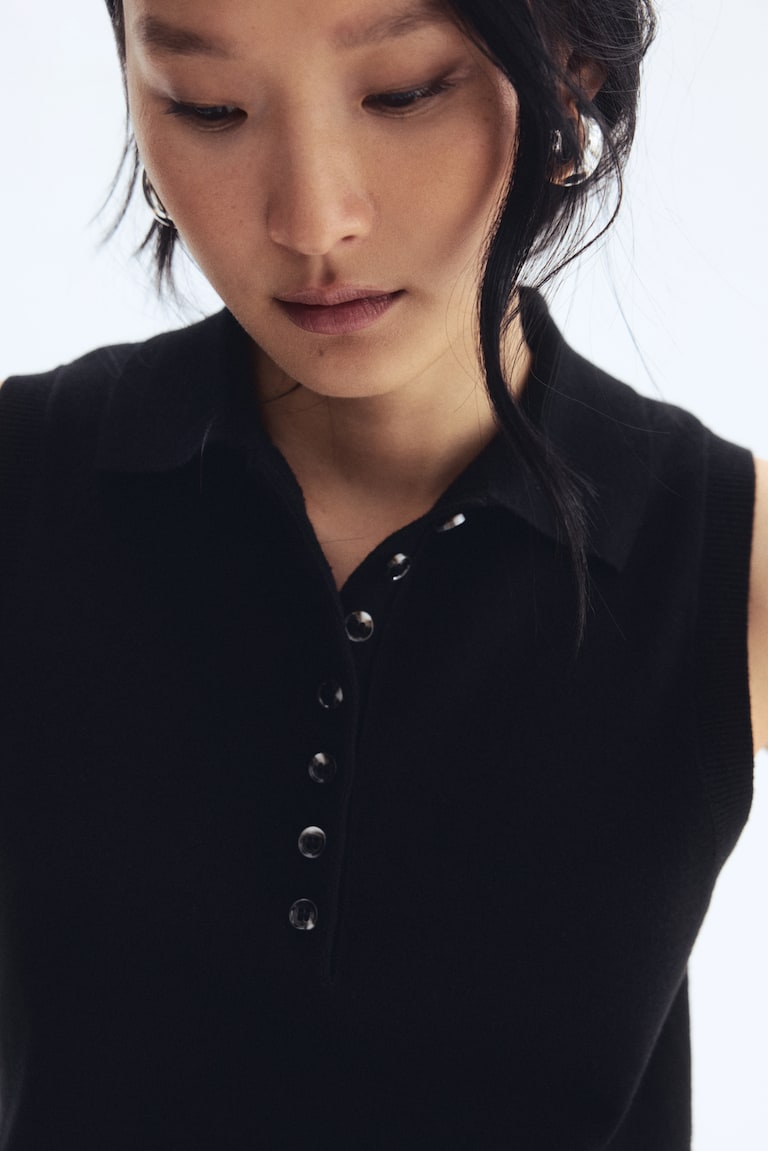 Sweater Vest With Collar