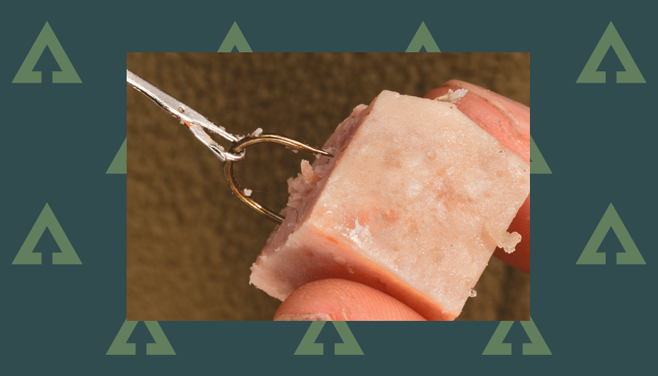 How to hook meat baits: luncheon meat in a hook