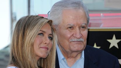 Jennifer Aniston announced her father's passing