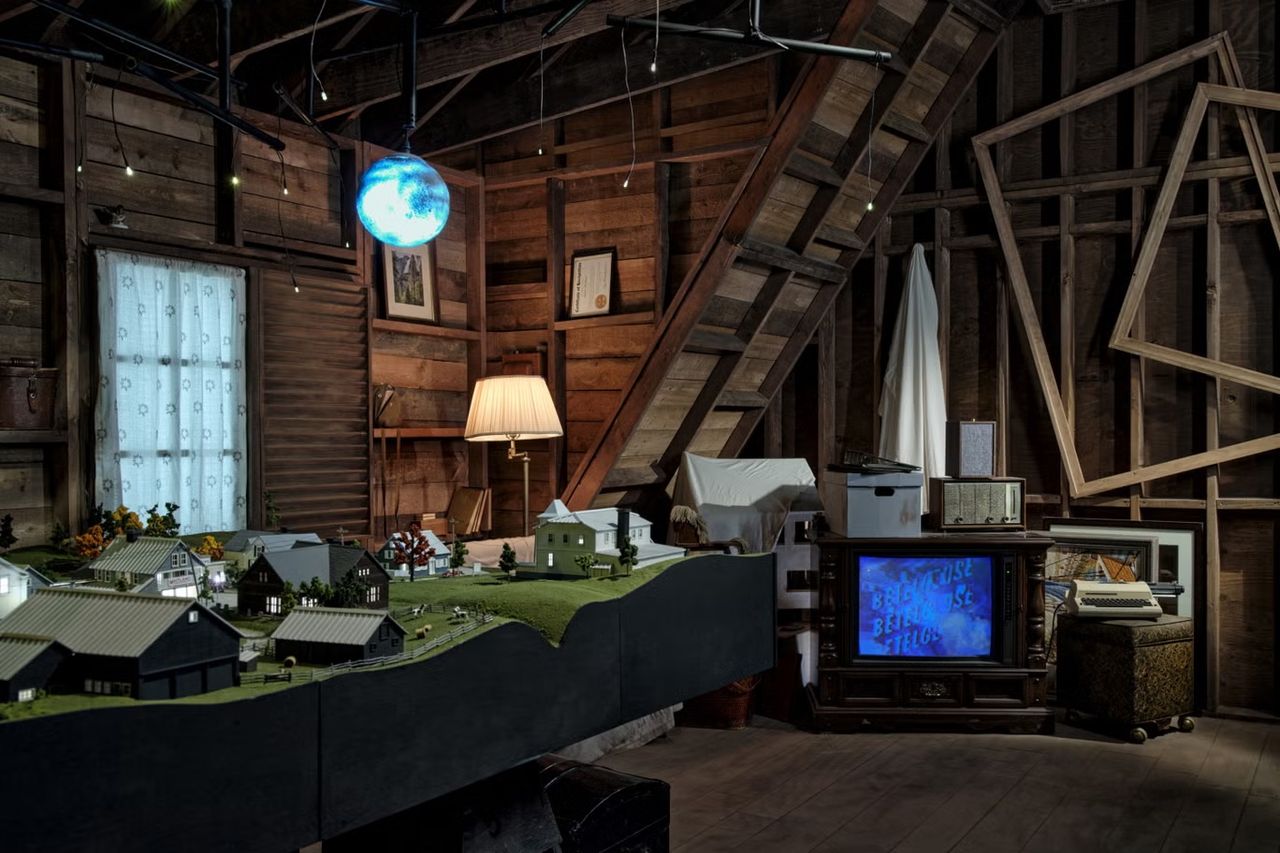 Tim Burton's Beetlejuice Beetlejuice Mansion brings his spectacularly ghostly stories to Airbnb.
