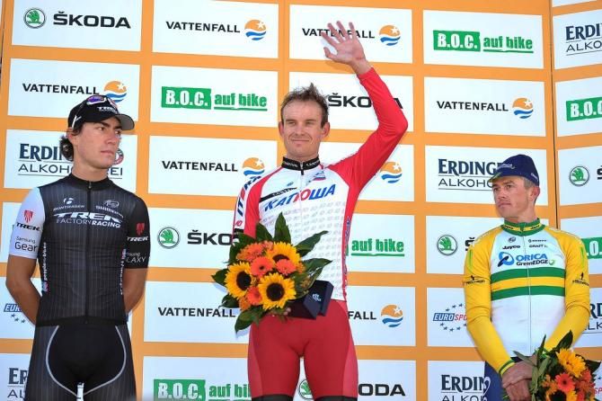 Alexander Kristoff (Katusha) waves to the crowd