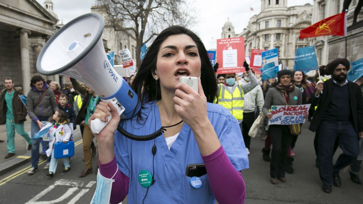 160324-junior-doctors-strike.jpg