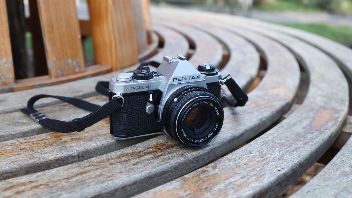 Pentax ME Super review: vintage 35mm camera revisited