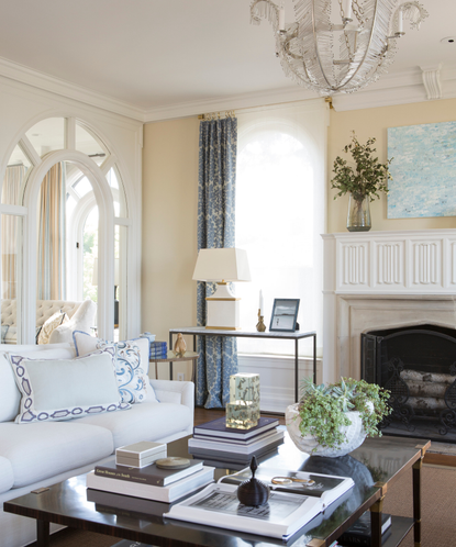 What colors go with a white couch? | Homes & Gardens