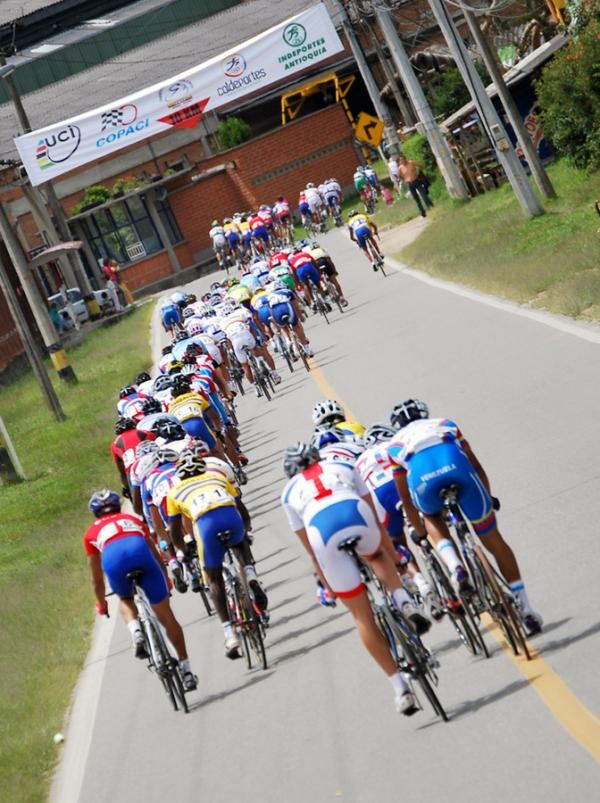 The group began to break up toward the finish.