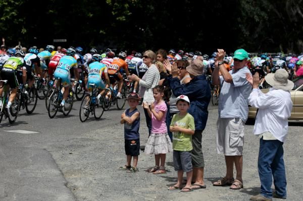 Plenty of crowds out on stage 2