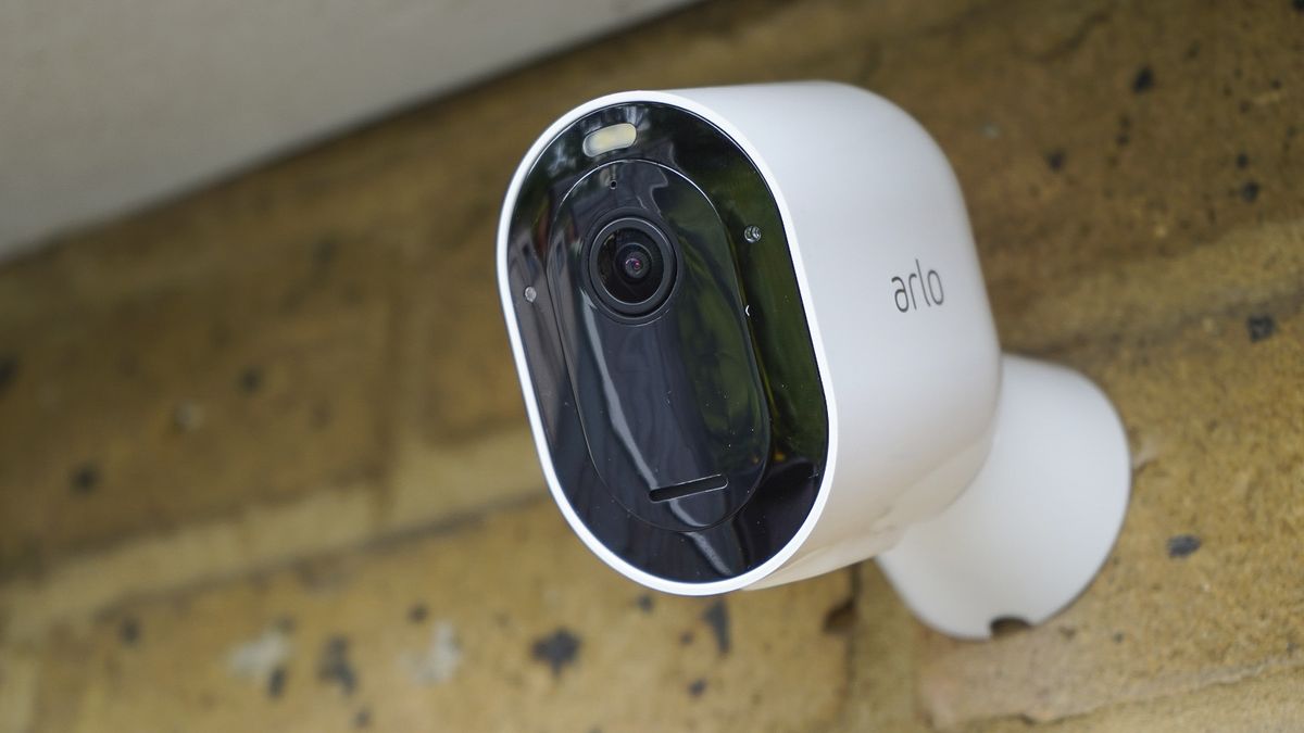 arlo camera waterproof