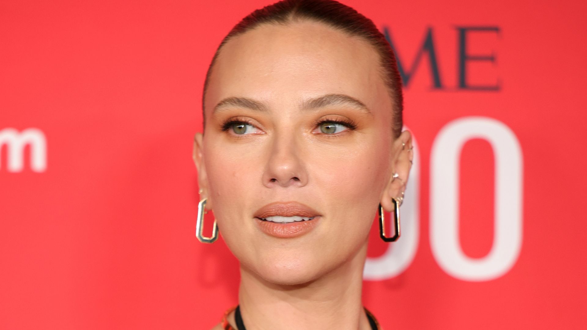 a headshot of scarlett johansson