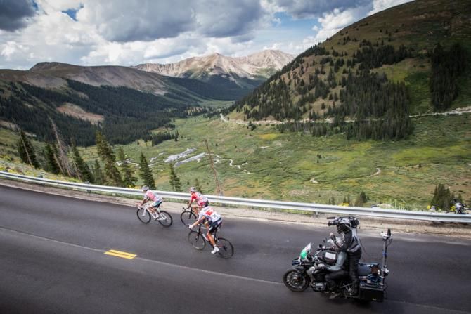 The break had a long lonely climb heading up Independence Pass.
