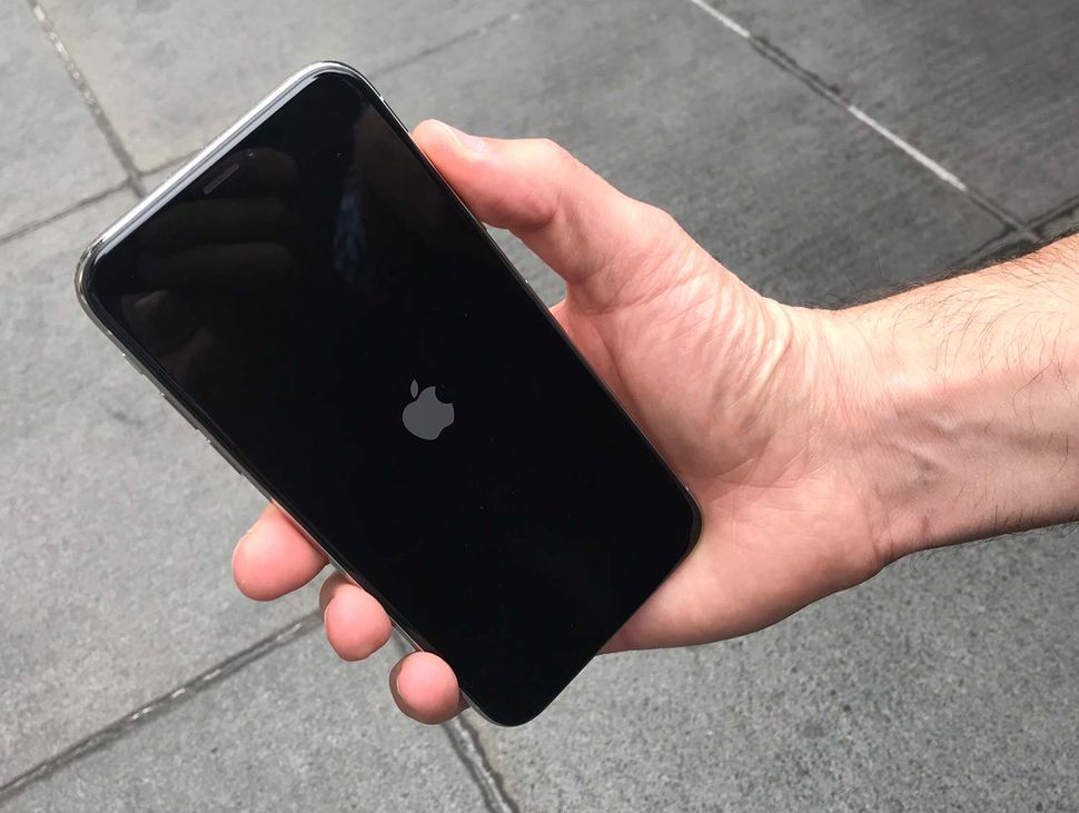 How to Use the iPhone XS, iPhone XS Max and iPhone XR How to Use the