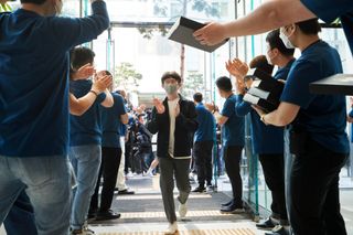 Apple Myeongdong Opening Day Opening Walk In