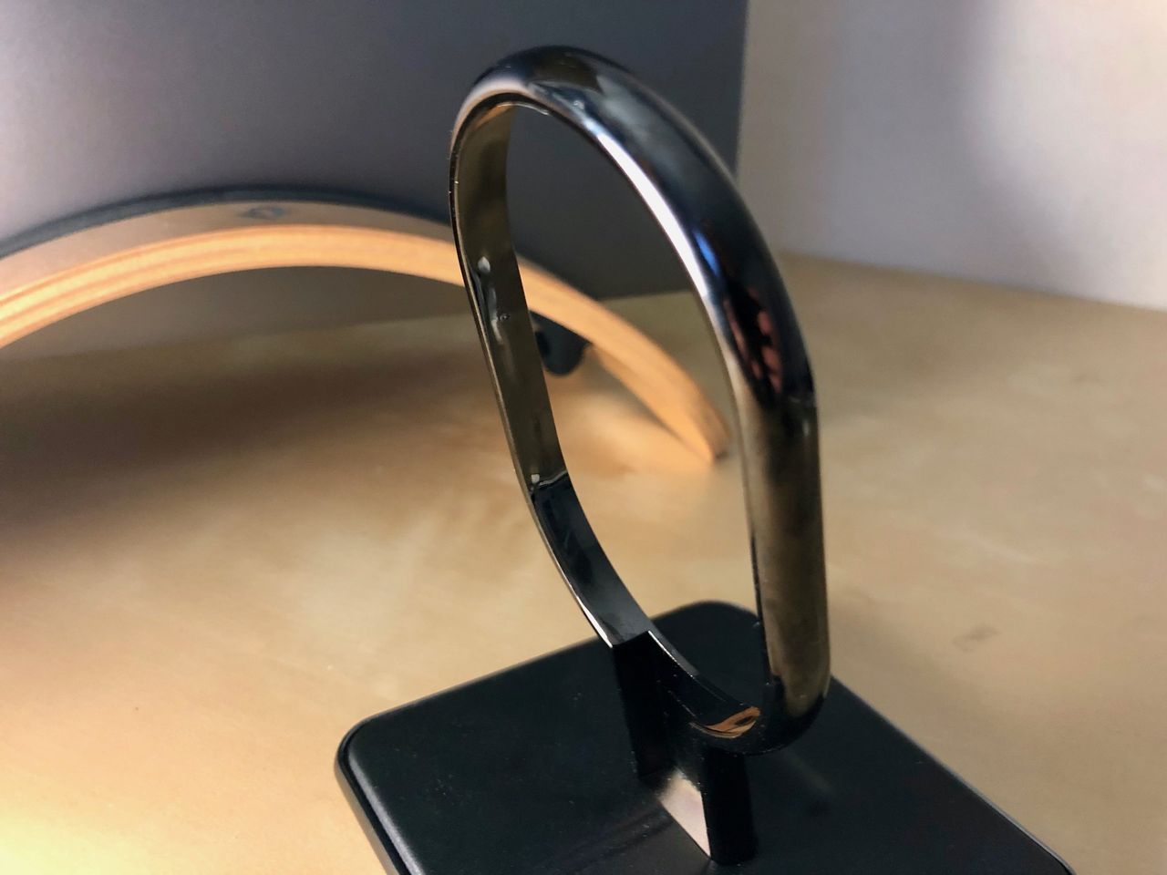 HiRise Wireless Charging Stand
