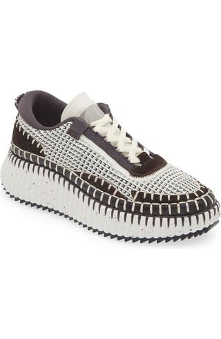 Nama Platform Sneaker