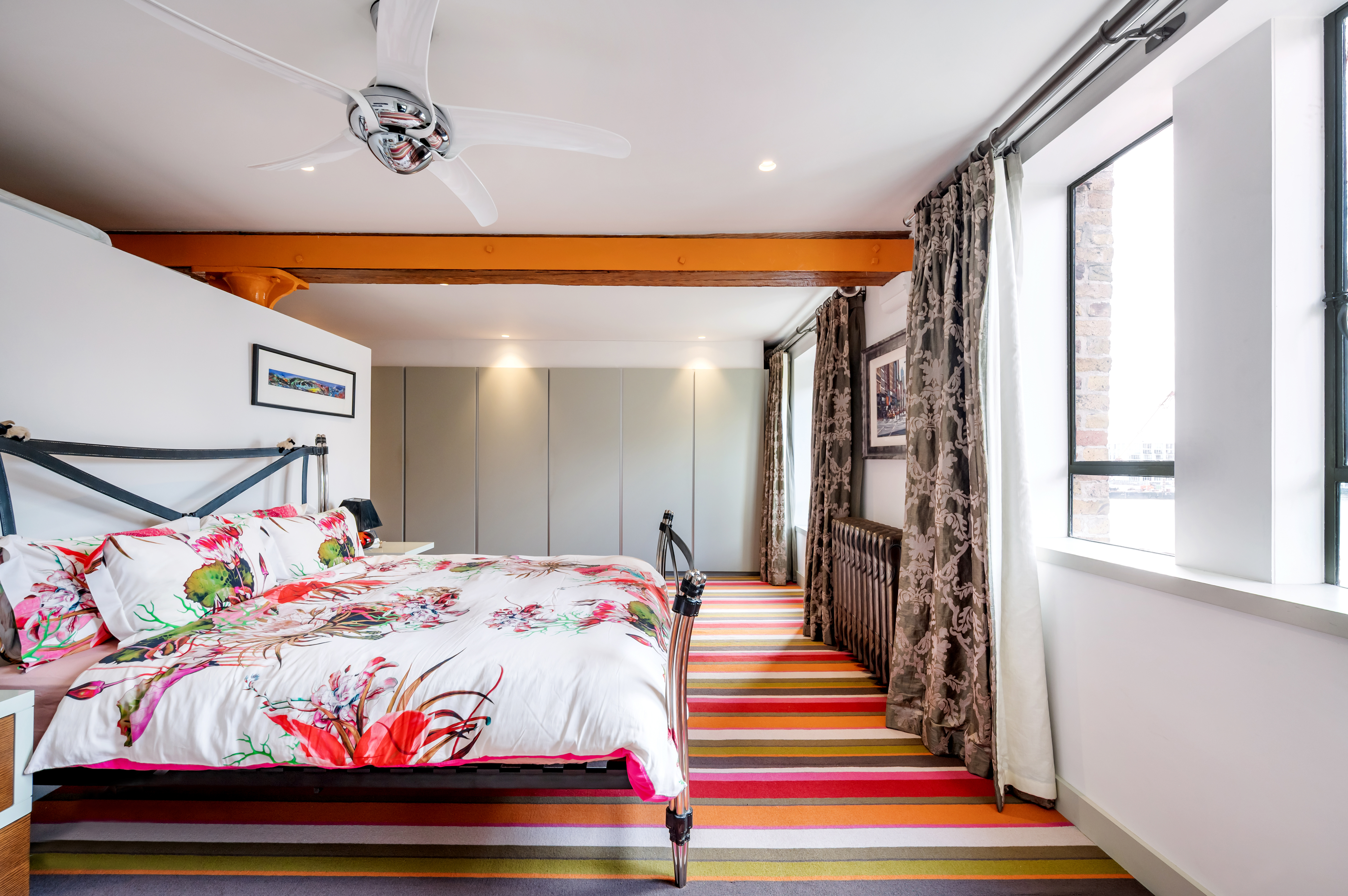 Oliver's Wharf apartment