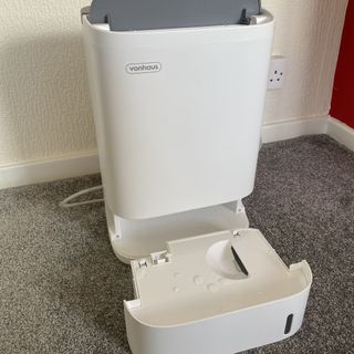 Vonhaus dehumidifier with tank pulled out