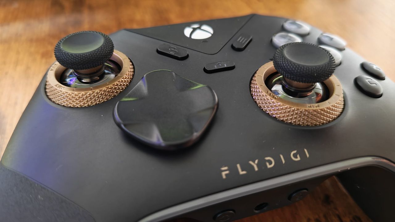 You can adjust the thumbstick tension of this Xbox controller with a quick twist in either direction, and that impacted my gameplay in more ways than I expected