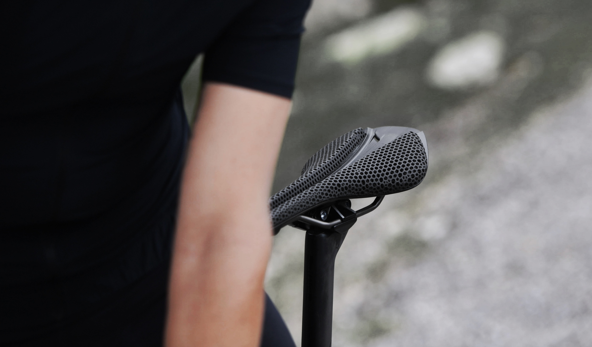 Fizik unveils two new saddles in its 3D-printed Adaptive line