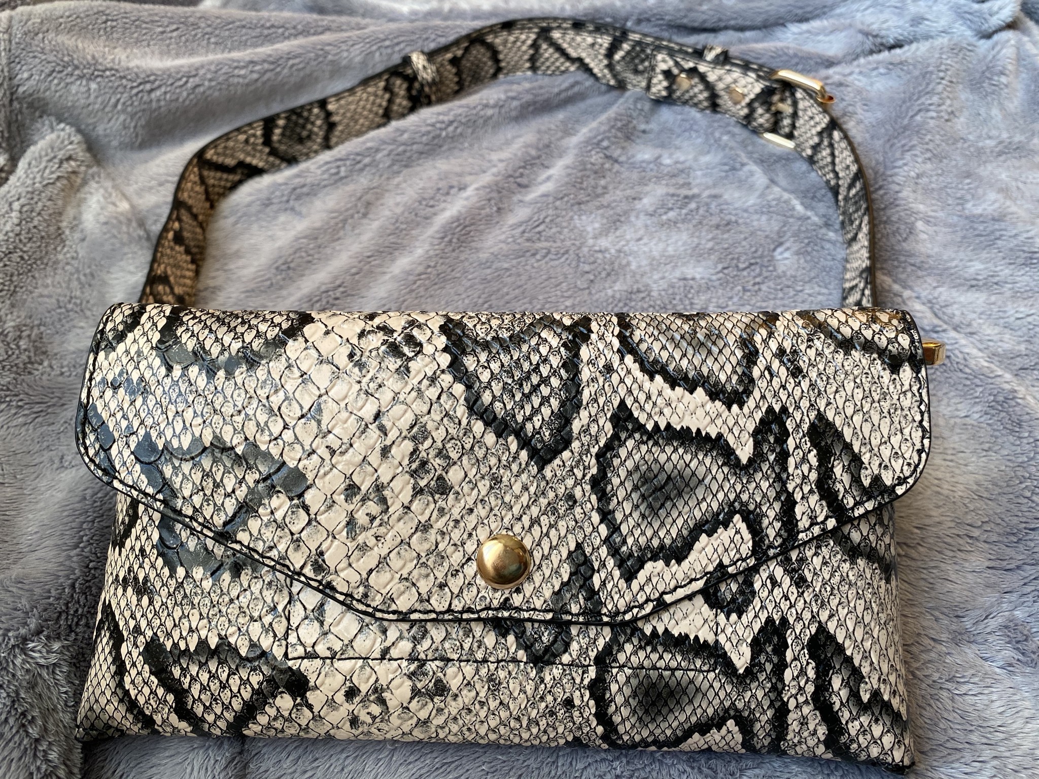 Casery Convertible Fanny Pack