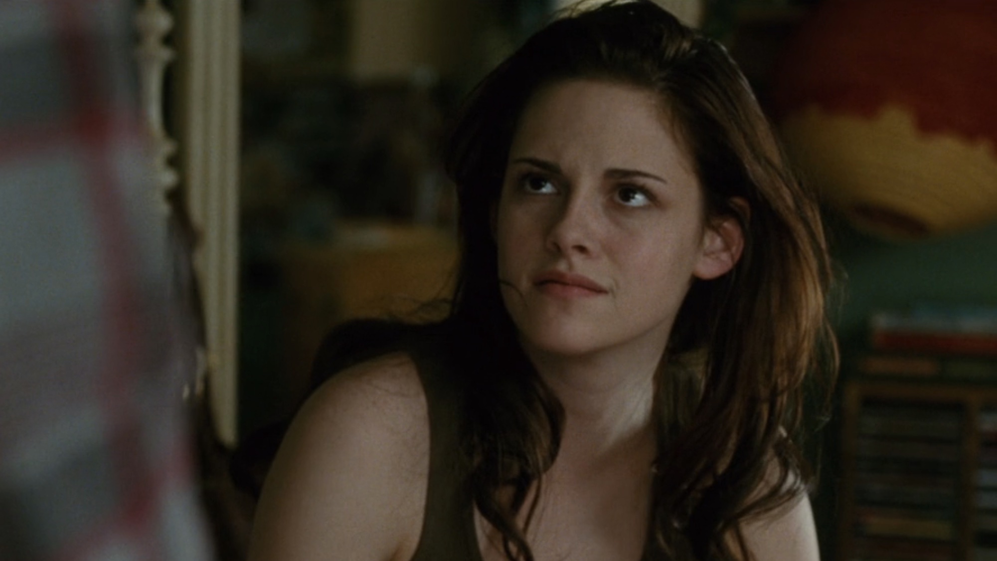 Bella looking annoyed at Charlie in New Moon.