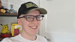The MemoMind One smart glasses