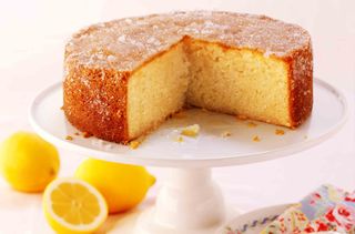 elderflower lemon drizzle cake